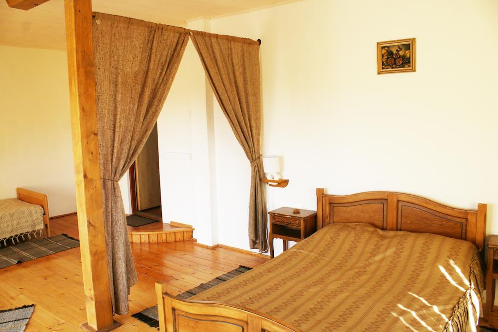 Casa Fortyogo Tîrgu Secuiesc Quarto foto